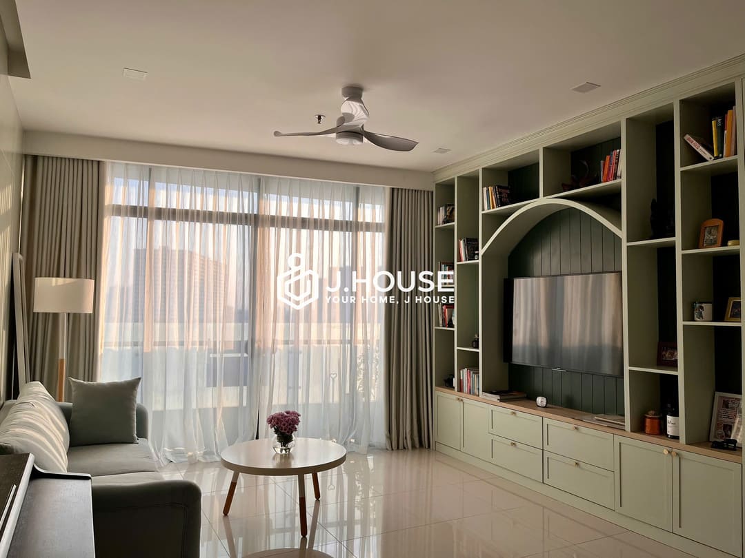 Charming 1BR City Garden Apartment for Rent Boulevard 1 (3)